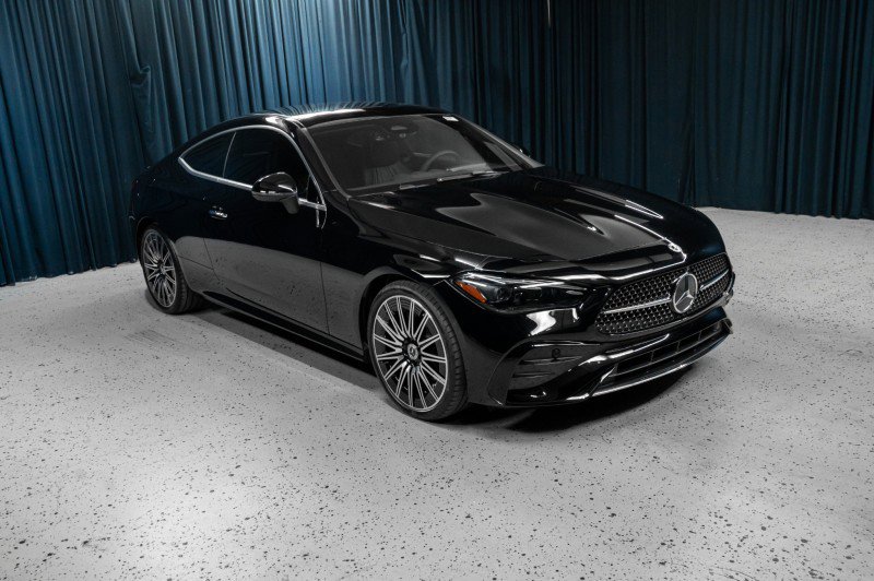 Certified 2026 Mercedes-Benz CLE 300 4MATIC Coupe image 3