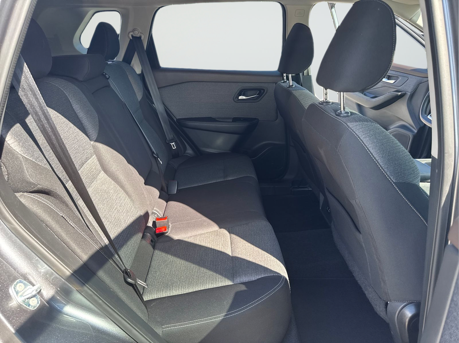 Certified 2022 Nissan Rogue SV FWD image 31