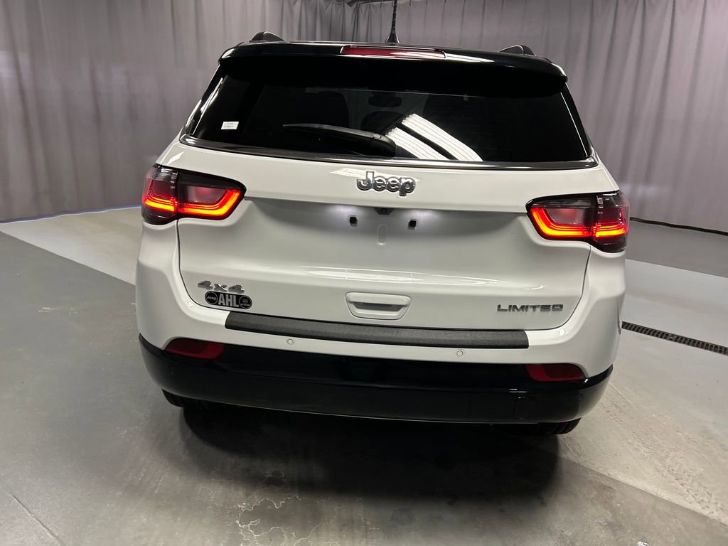 Used 2024 Jeep Compass Limited w/ Elite Group image 6