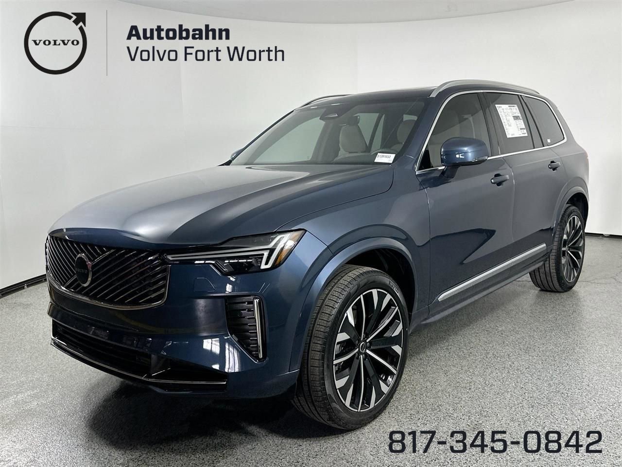 New 2025 Volvo XC90 B5 Core w/ Climate Package