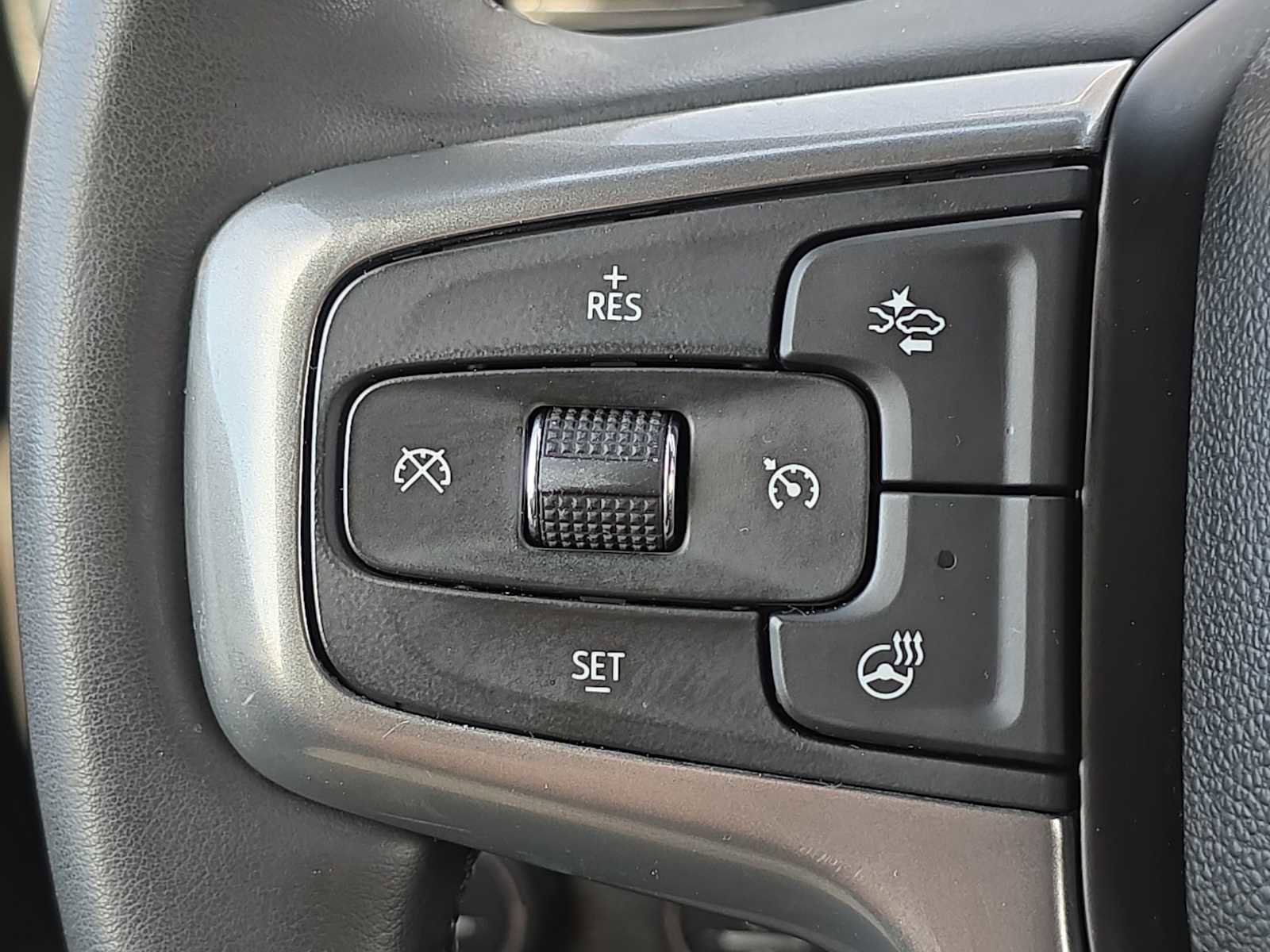 Used 2025 Chevrolet Silverado 2500 LT w/ Convenience Package image 27