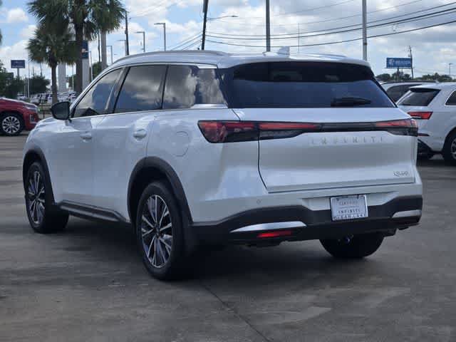 Certified 2027 INFINITI QX60 Luxe w/ Cargo Package FWD image 4