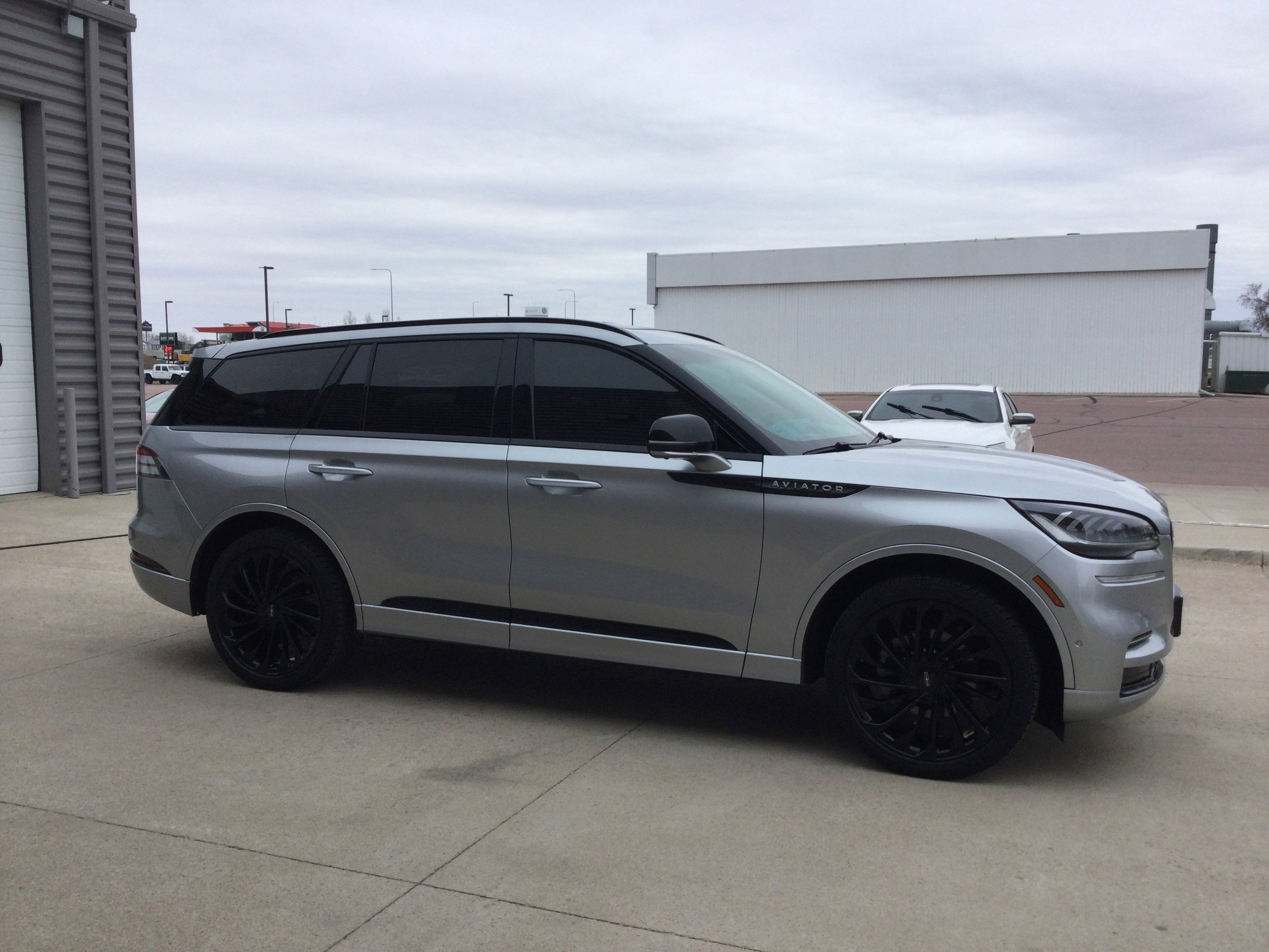 Used 2023 Lincoln Aviator Reserve w/ Jet Package image 4