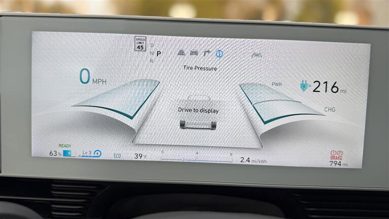 Used 2024 Hyundai Ioniq 5 Limited image 32