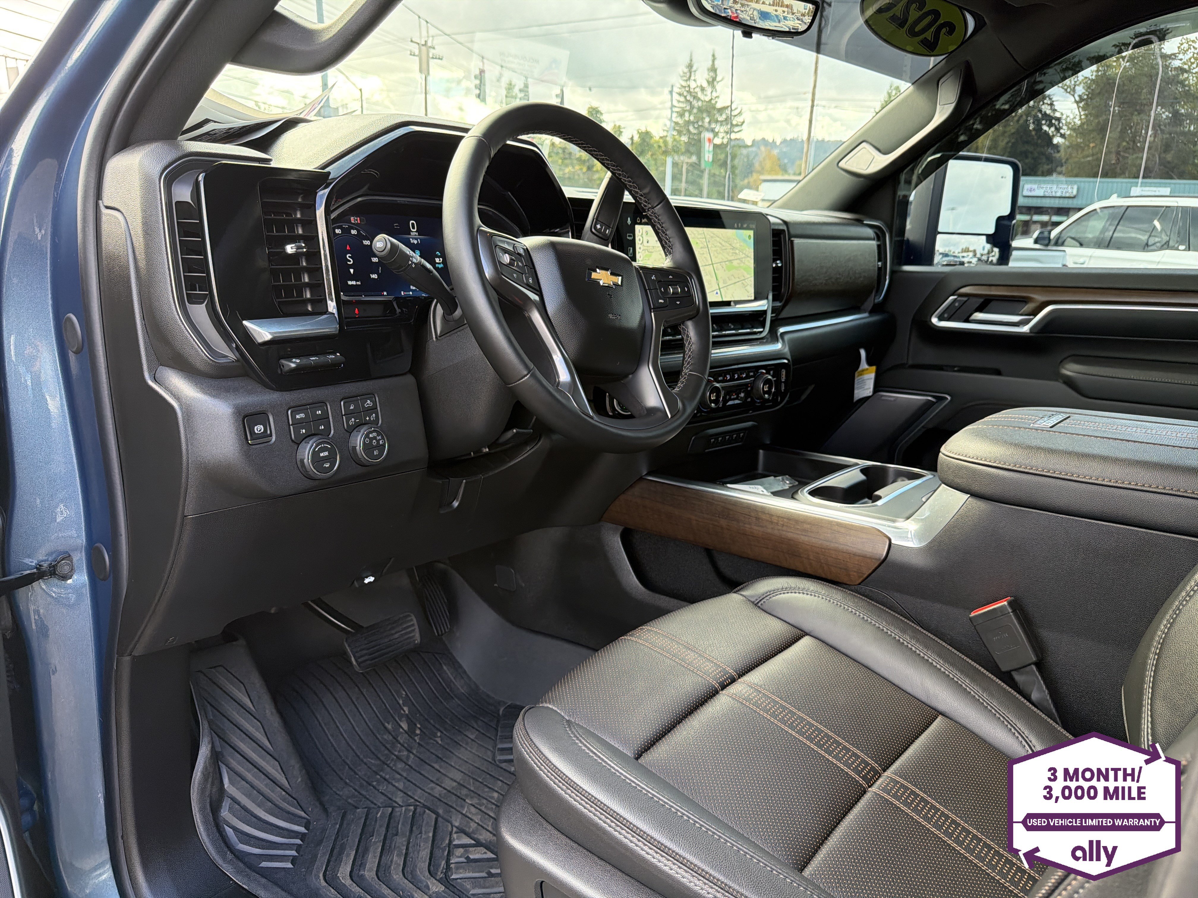 Used 2026 Chevrolet Silverado 2500 High Country w/ Technology Package AWD/4WD image 9