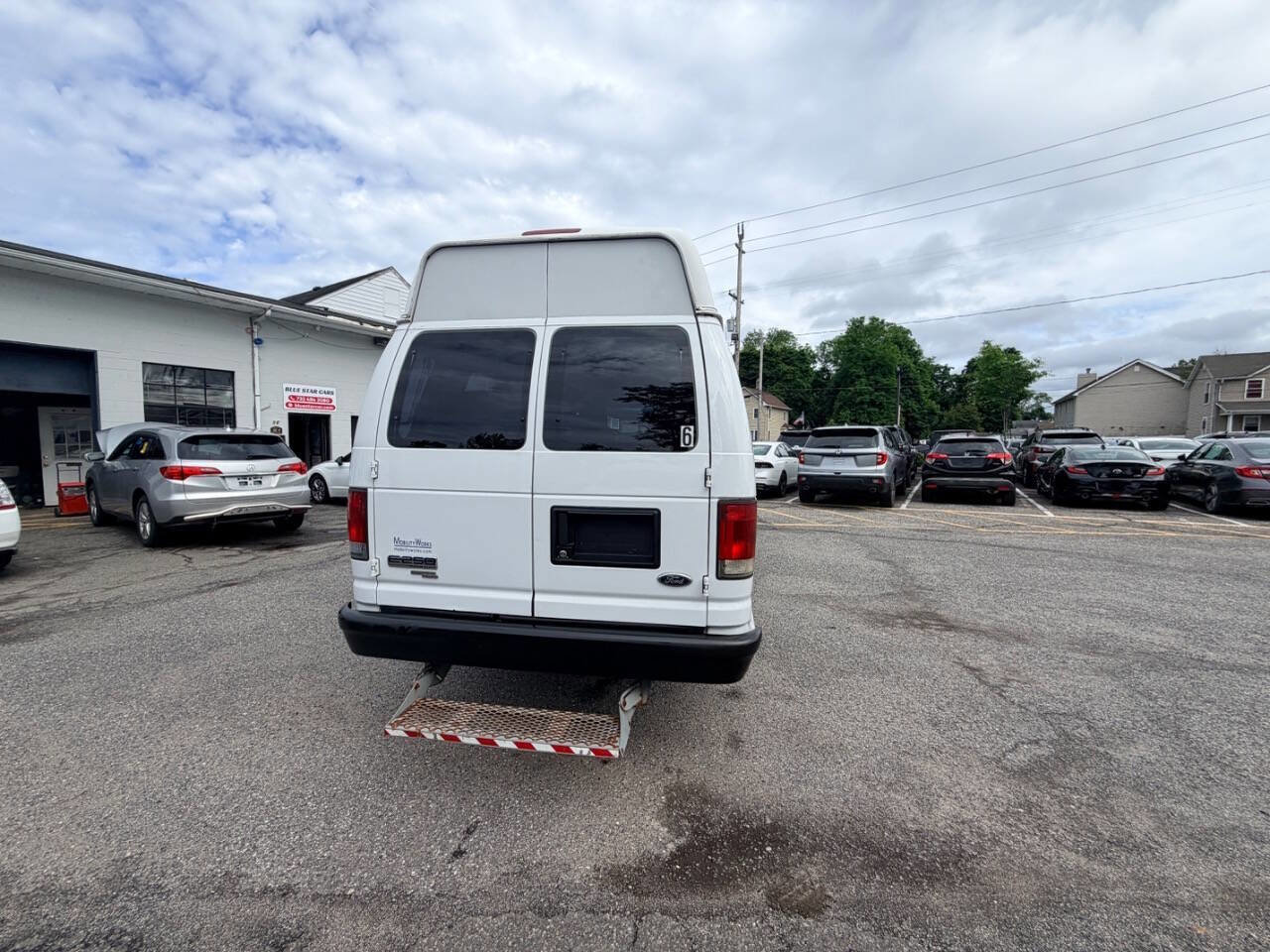 Used 2014 Ford E-250 and Econoline 250 Extended w/ Power Group RWD image 55