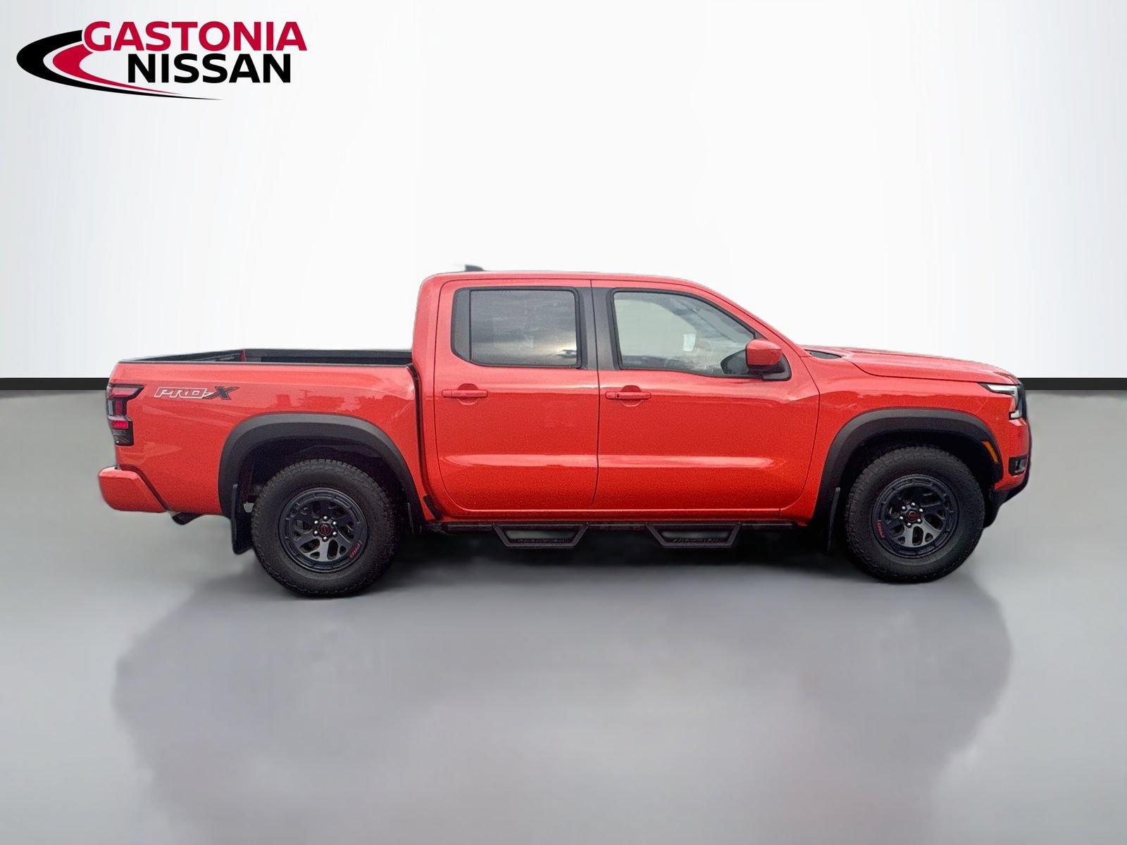 Used 2025 Nissan Frontier Pro-X RWD image 10