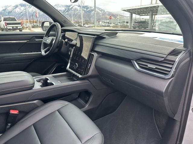 Certified 2025 GMC Acadia Elevation w/ Elevation Premium Package image 19