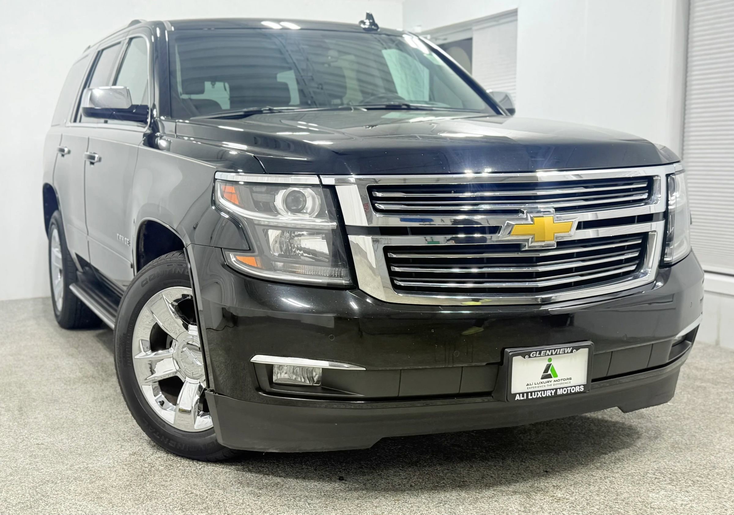 Used 2015 Chevrolet Tahoe LTZ image 3