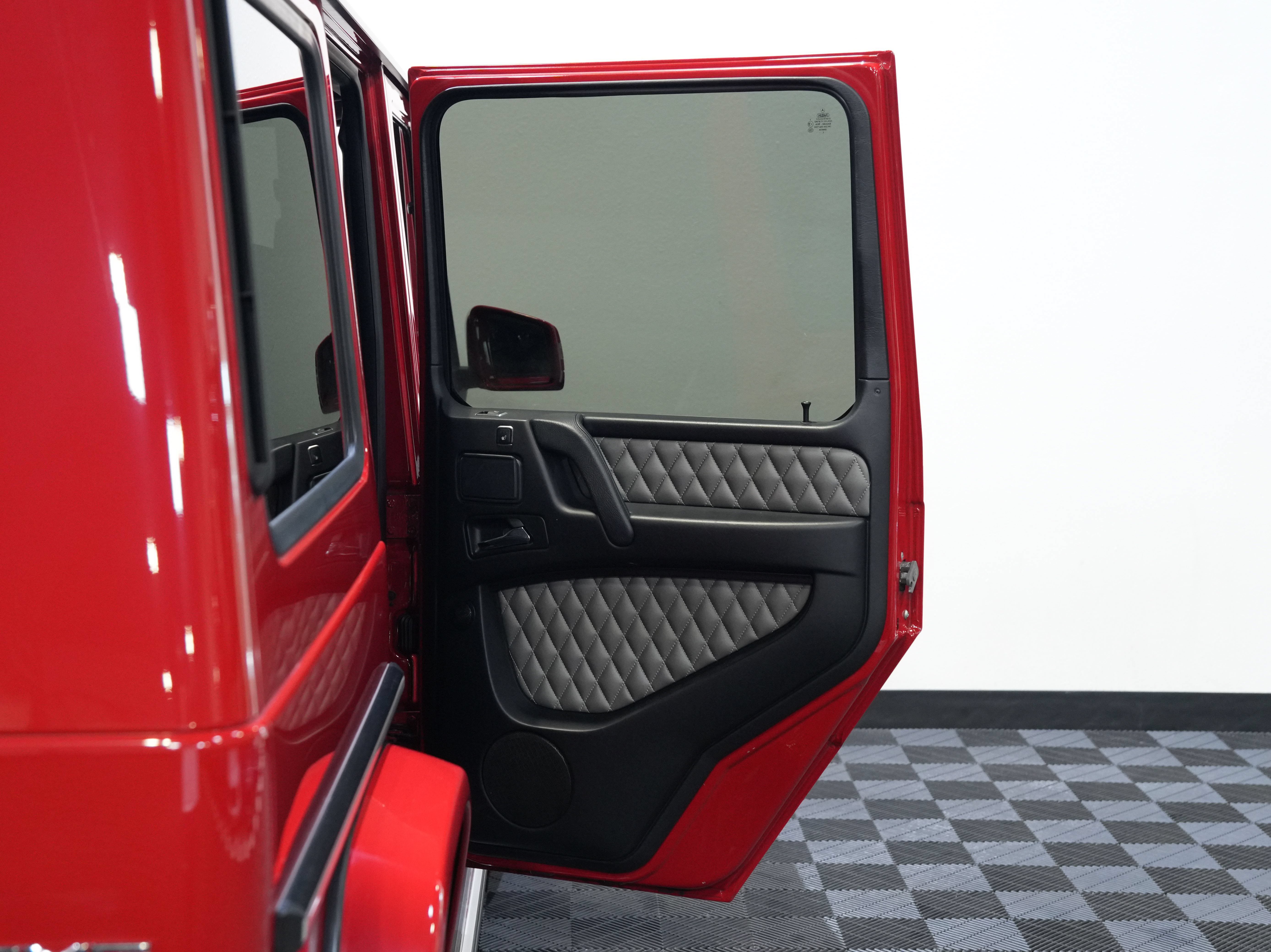 Used 2013 Mercedes-Benz G 63 AMG 4MATIC image 26