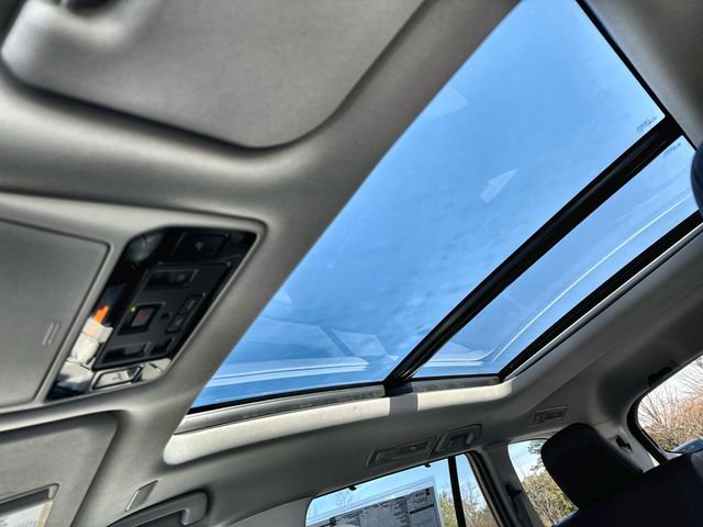 Used 2024 Toyota Grand Highlander Limited image 30