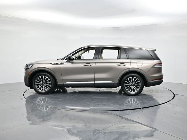 Used 2020 Lincoln Aviator Reserve w/ Equipment Group 201A image 8