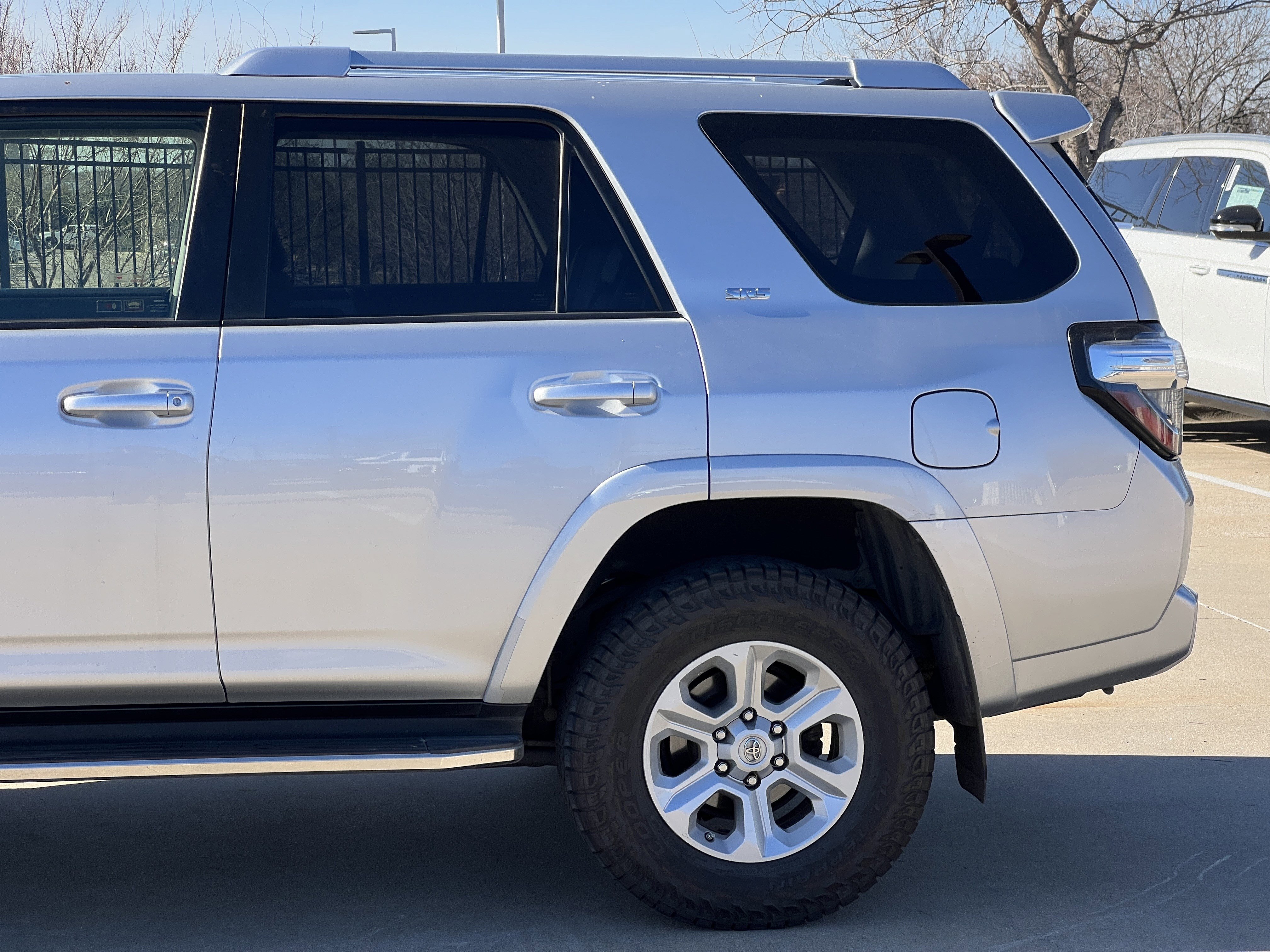 Used 2016 Toyota 4Runner SR5 Premium image 6