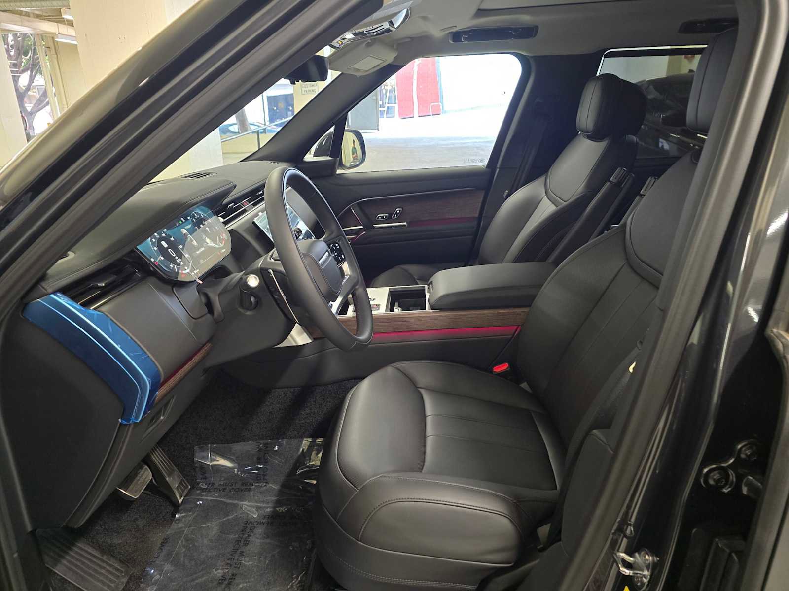 New 2025 Land Rover Range Rover Long Wheelbase SE image 23