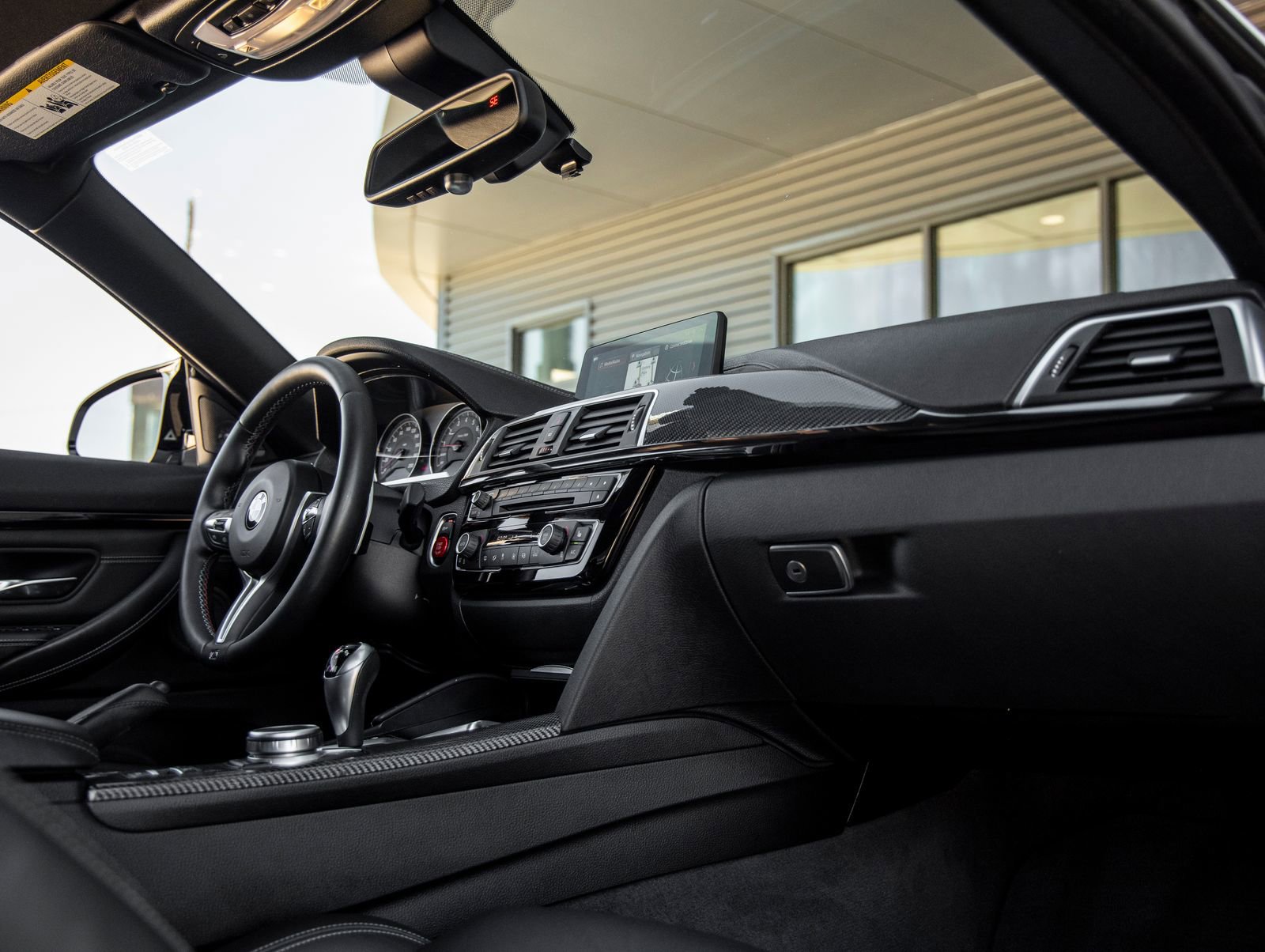 Used 2020 BMW M4 Convertible image 35