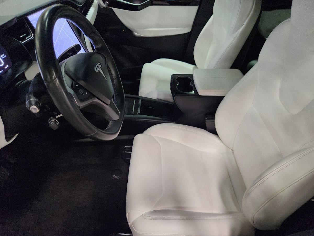 Used 2019 Tesla Model X 75D AWD/4WD image 31