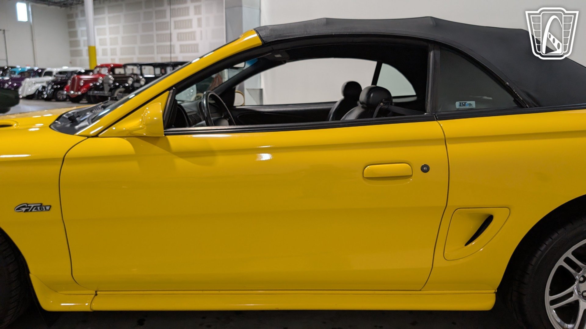 Used 1998 Ford Mustang GT RWD image 29