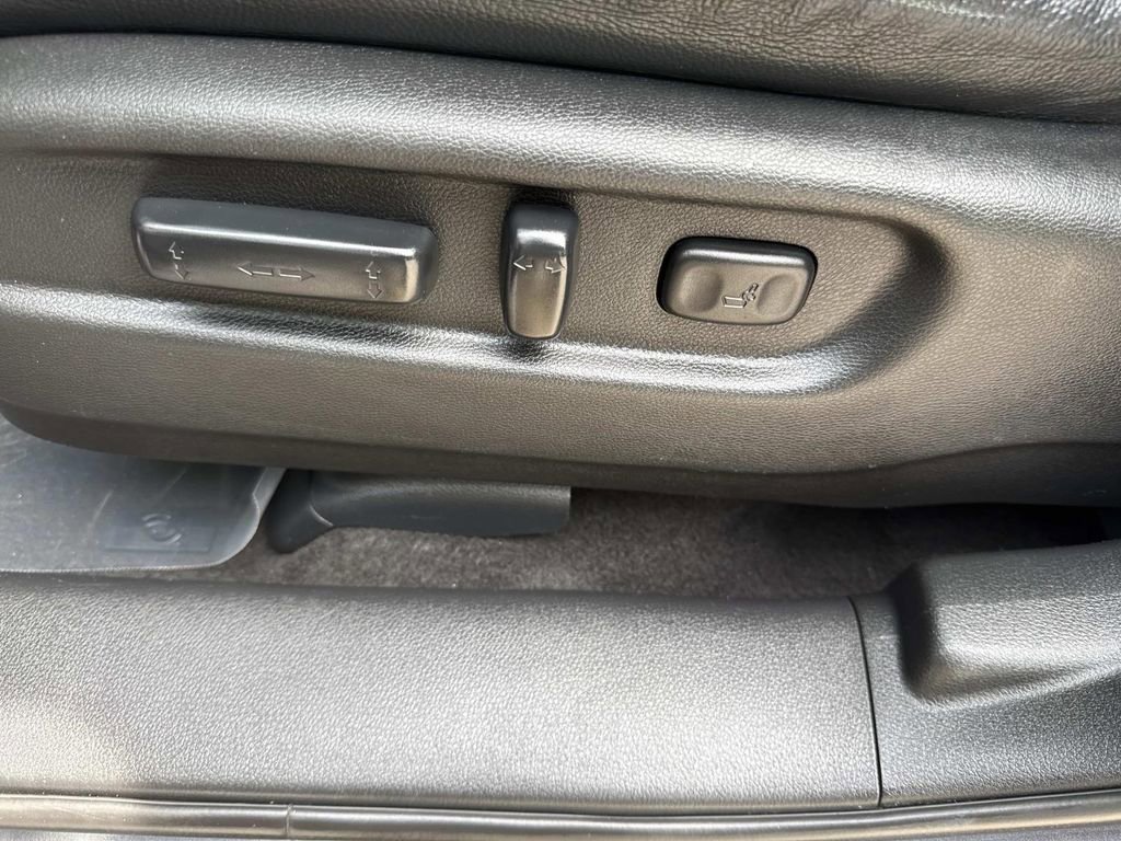Used 2019 Honda Pilot Touring image 30