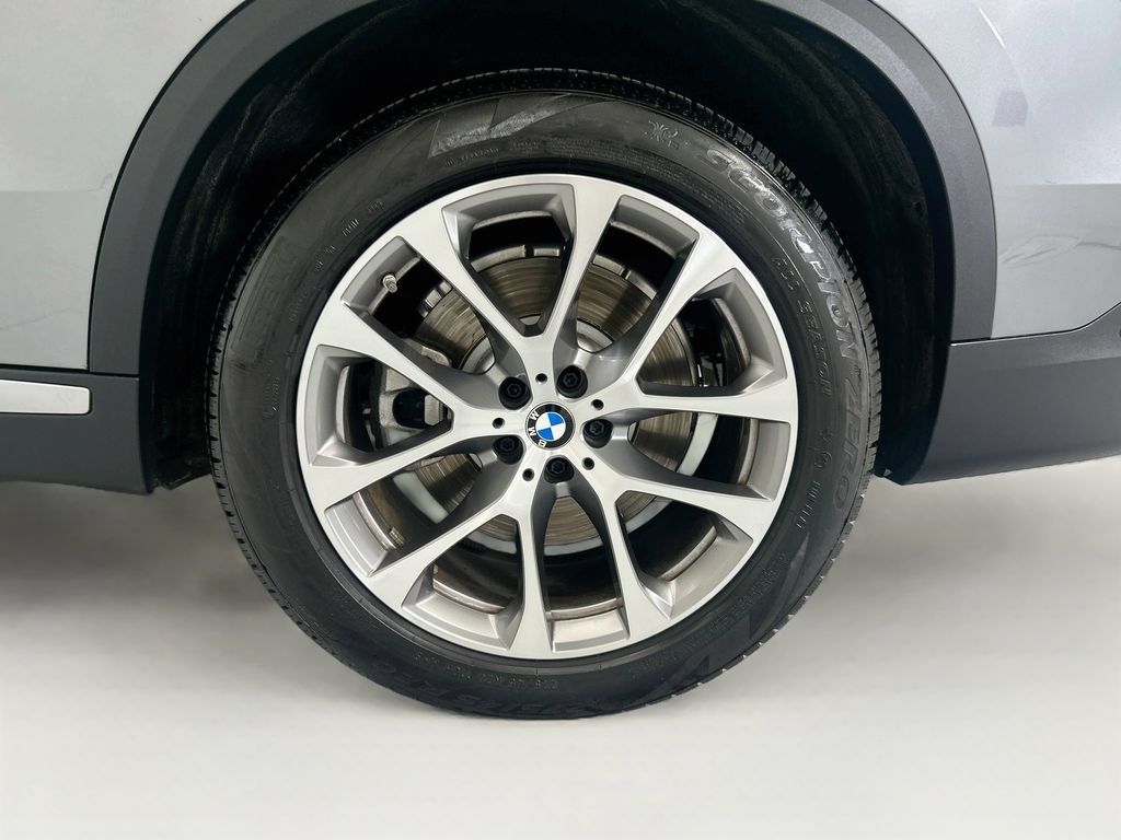 Certified 2026 BMW X5 xDrive50e w/ Climate Comfort Package AWD/4WD image 30