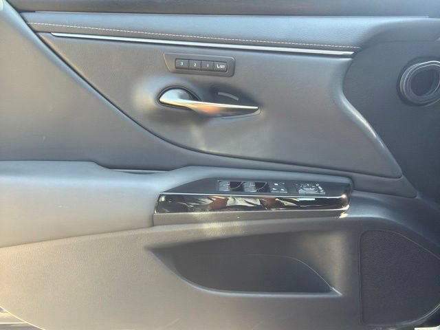 Used 2023 Lexus ES 350 w/ Accessory Package (Z2) FWD image 27