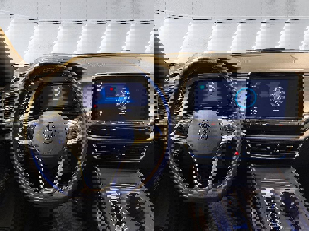 Used 2024 Volkswagen Atlas Cross Sport SE image 11