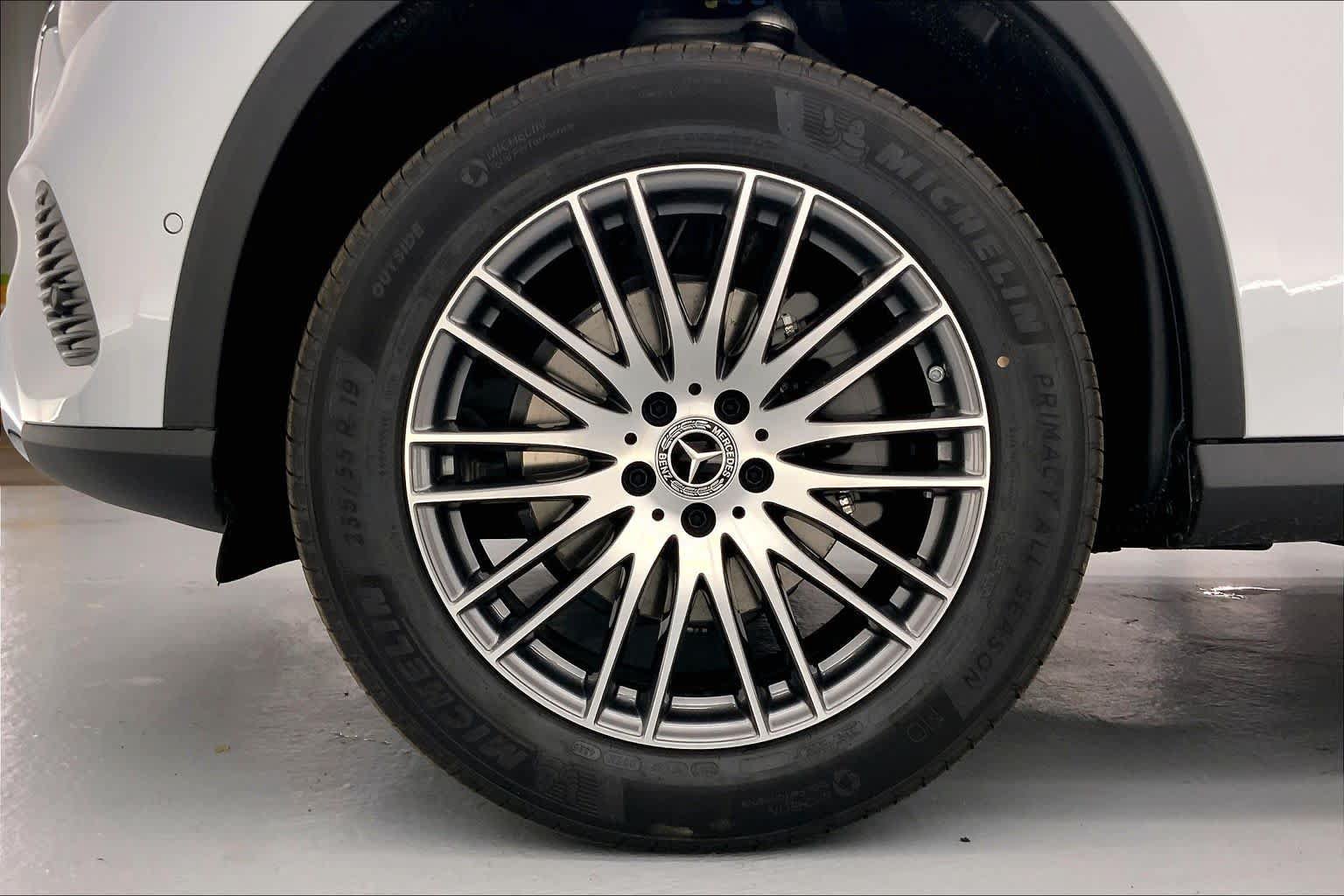 Used 2026 Mercedes-Benz GLC 300 image 9