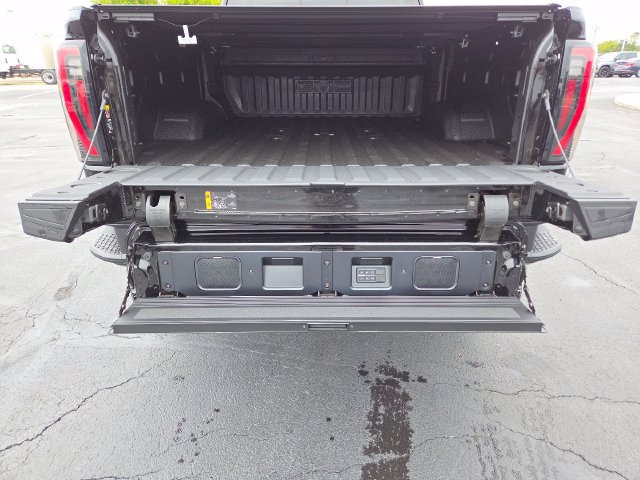 New 2026 GMC Sierra 2500 AT4X w/ LPO, Black Badging Package AWD/4WD image 20