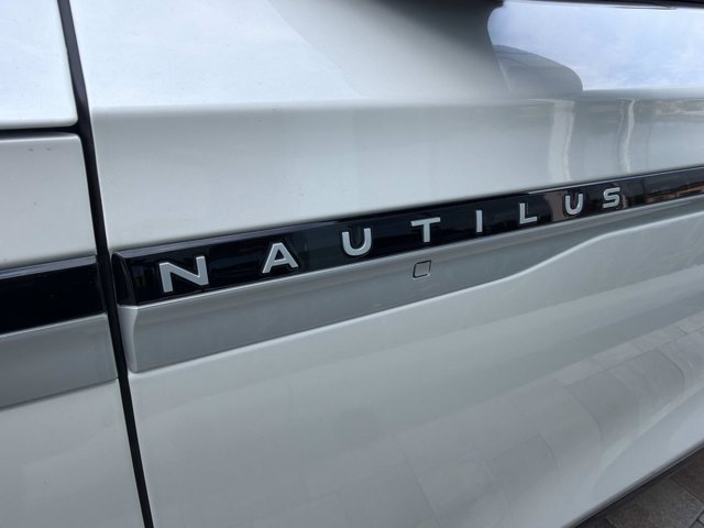 New 2026 Lincoln Nautilus Reserve AWD/4WD image 8