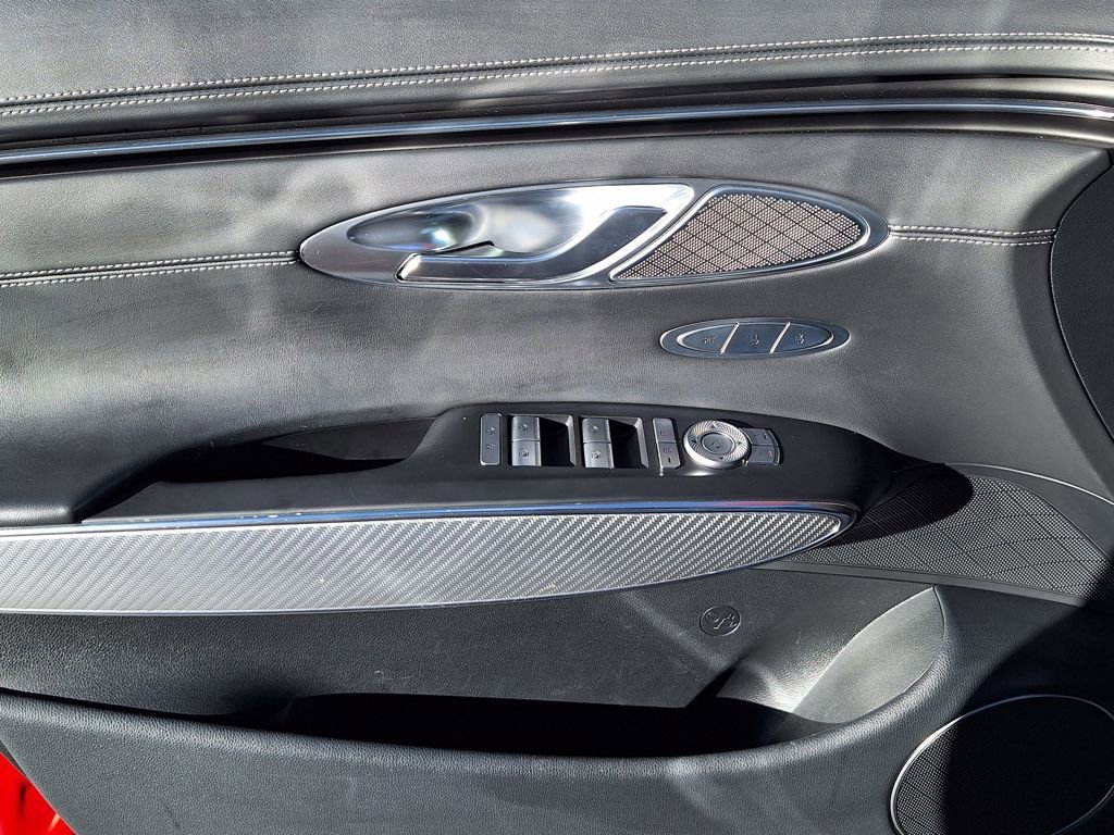 Used 2024 Genesis GV70 2.5T Sport Prestige w/ Sport Prestige Package image 9