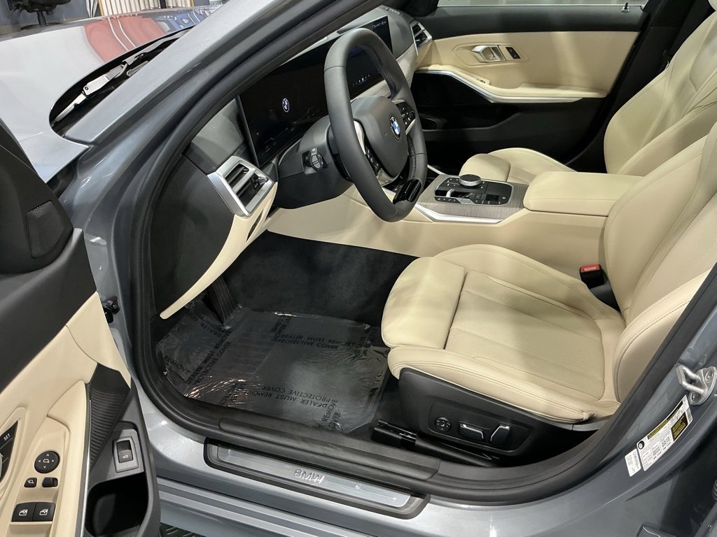 Used 2025 BMW 330i Sedan w/ Convenience Package image 3