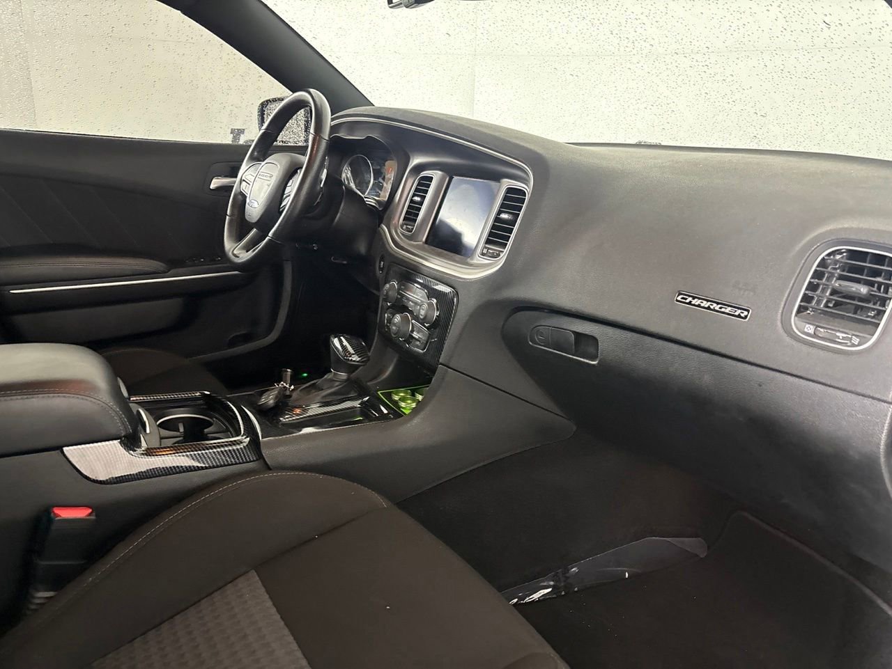 Used 2022 Dodge Charger R/T w/ Cold Weather Package RWD image 28