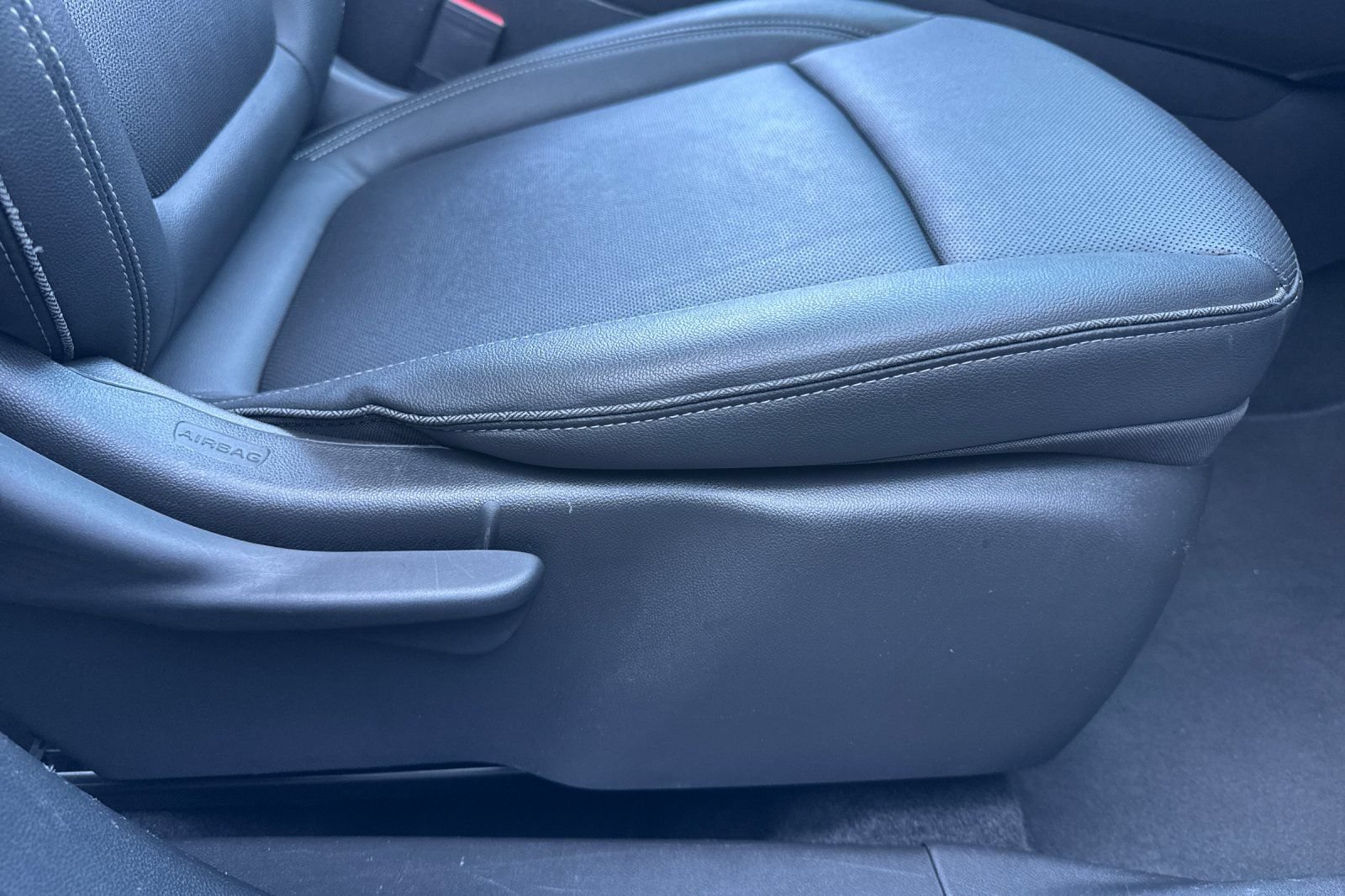 Used 2024 Buick Encore GX Sport Touring FWD image 21