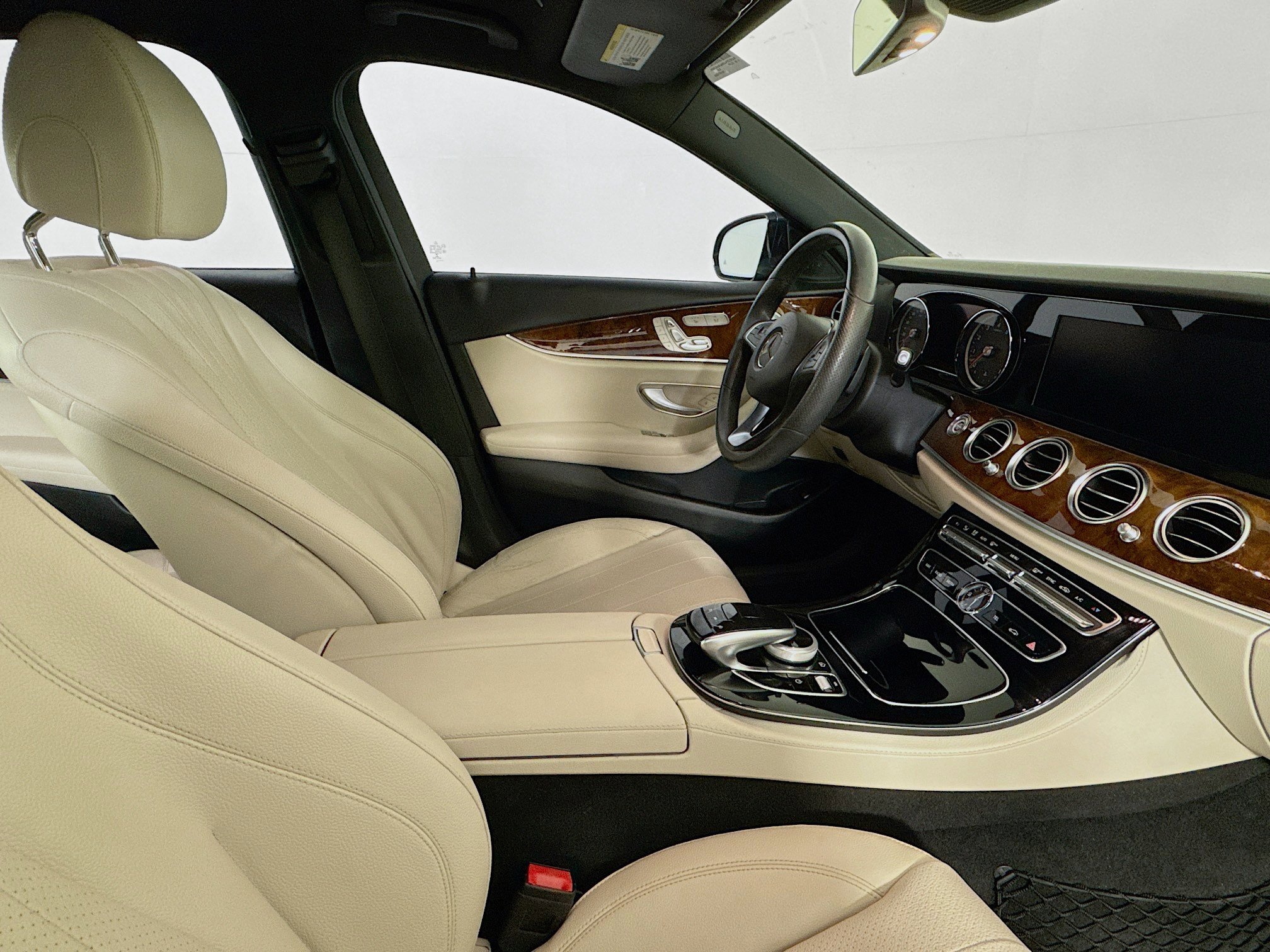 Used 2018 Mercedes-Benz E 300 w/ Premium 1 Package image 27