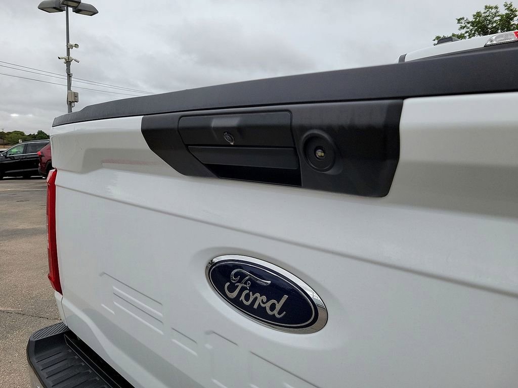 Used 2022 Ford F150 XLT w/ Trailer Tow Package AWD/4WD image 12