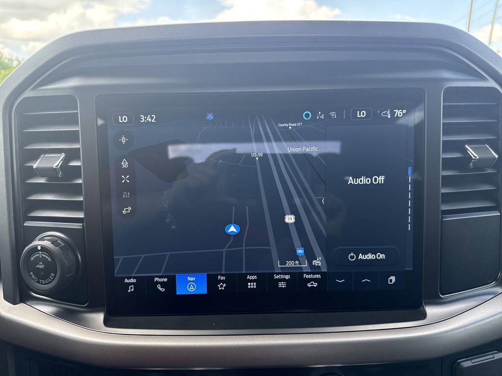 New 2025 Ford F150 Lightning XLT image 21