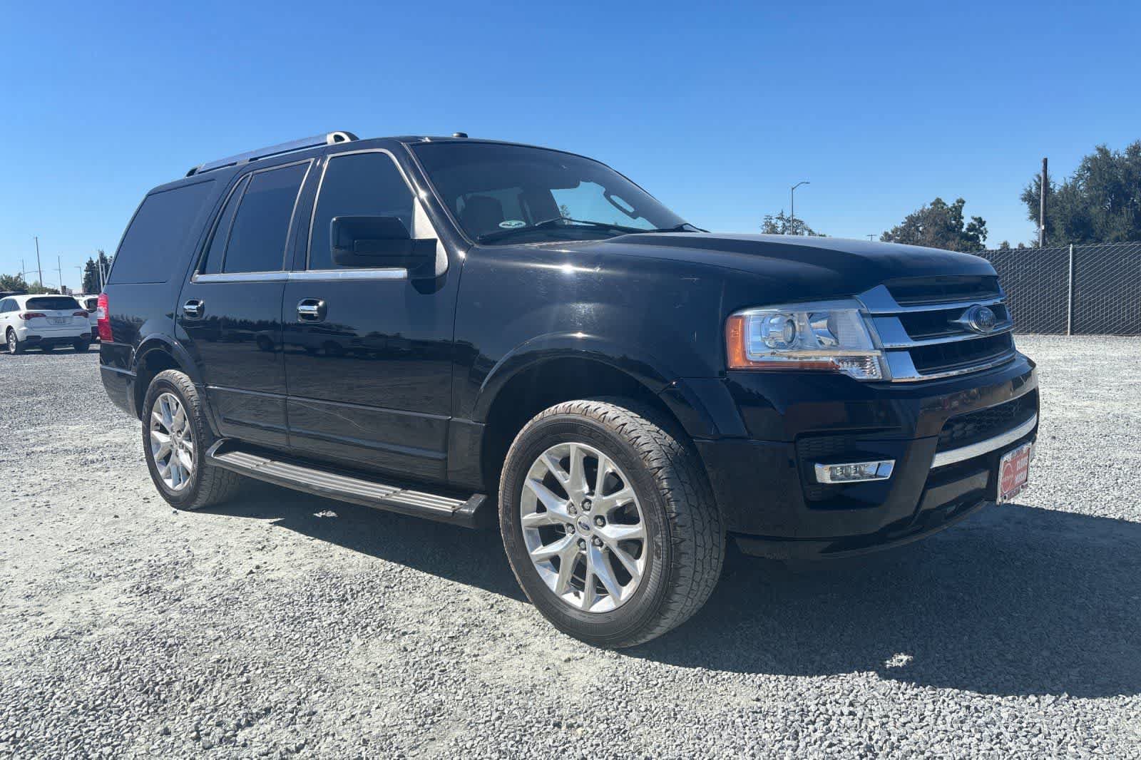 Used 2017 Ford Expedition Limited RWD image 10