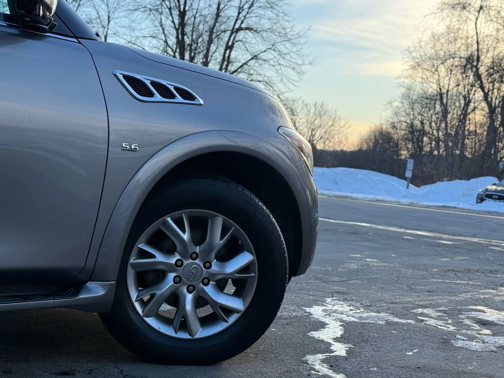Used 2014 INFINITI QX80 4WD w/ Theater Package image 61