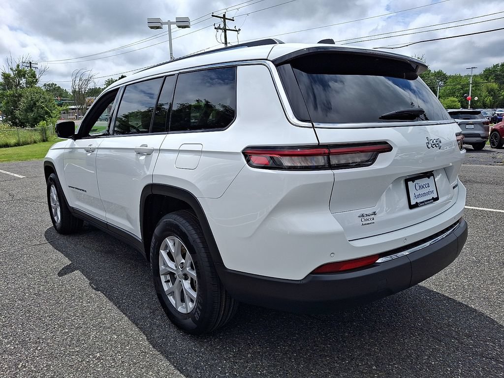 Used 2023 Jeep Grand Cherokee L Limited AWD/4WD image 7