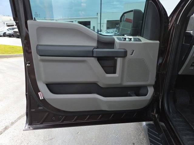 Used 2018 Ford F150 XL w/ Equipment Group 101A Mid AWD/4WD image 13