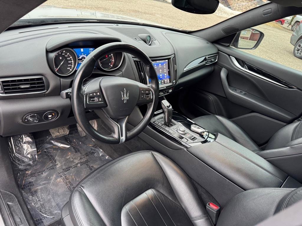 Used 2019 Maserati Levante image 19