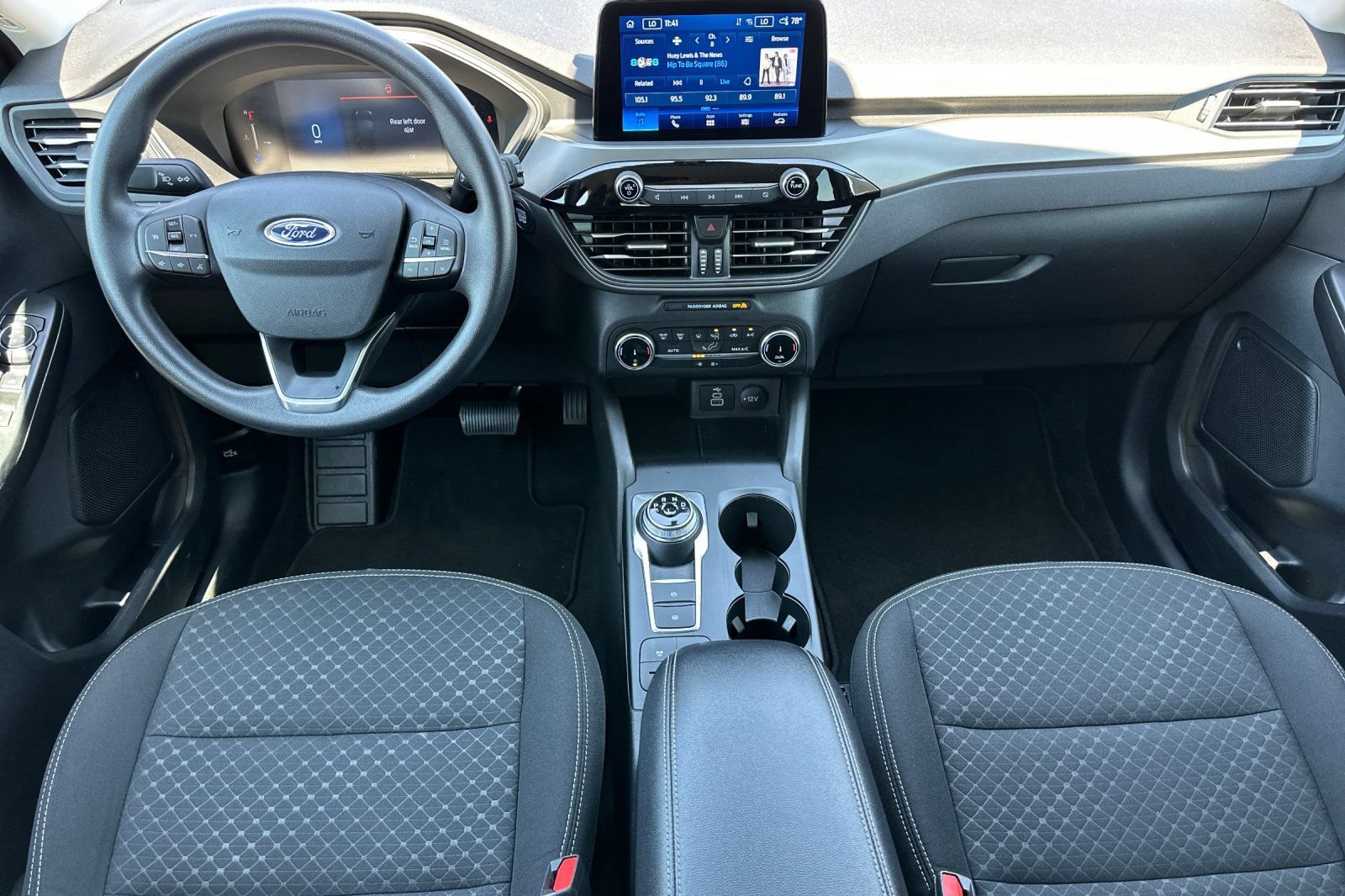 Used 2025 Ford Escape Active AWD/4WD image 17