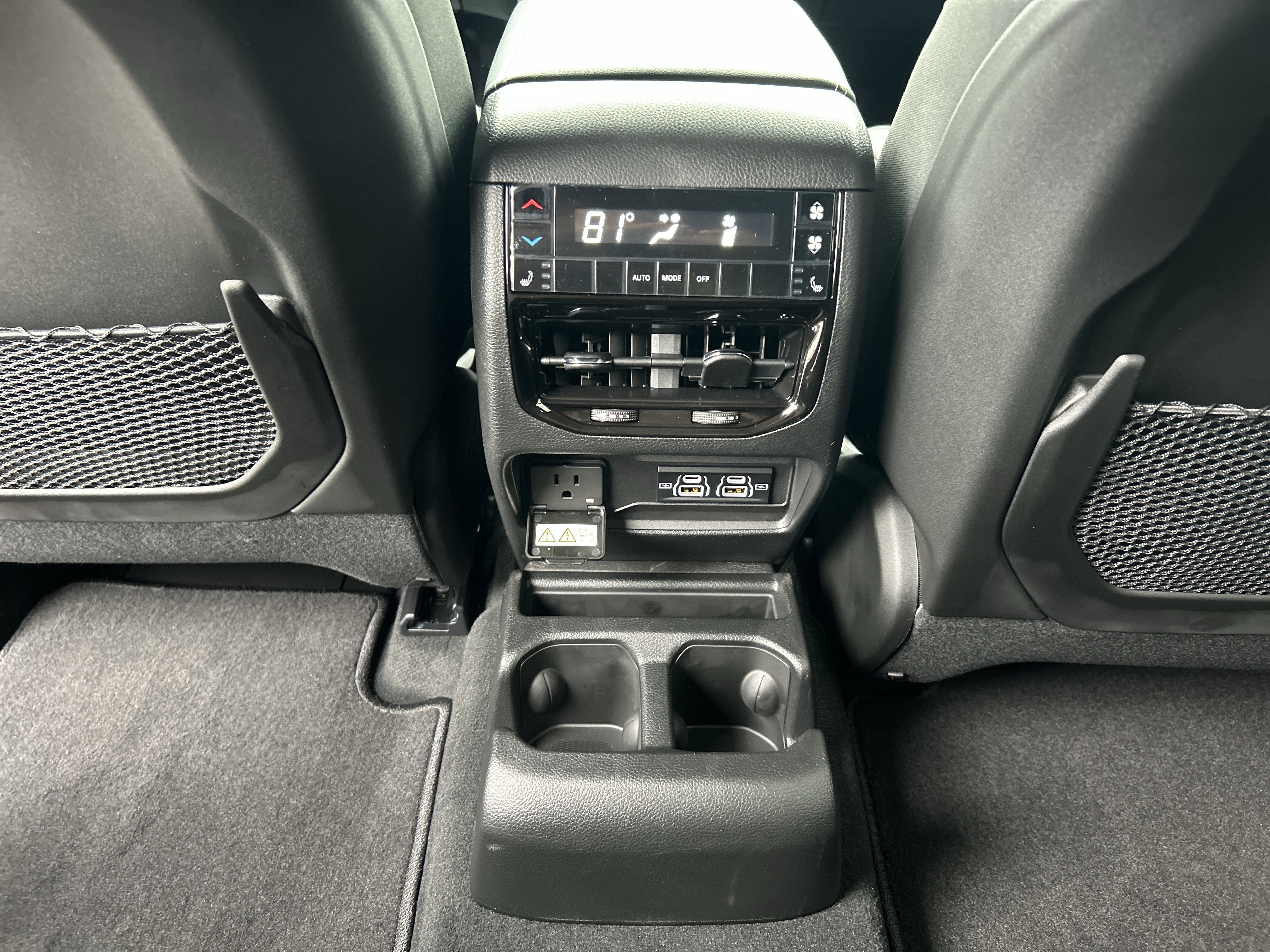 New 2025 Jeep Grand Cherokee L Limited w/ Luxury Tech Group II image 43