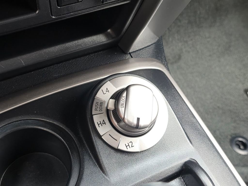Used 2016 Toyota 4Runner SR5 w/ Convenience Package image 29