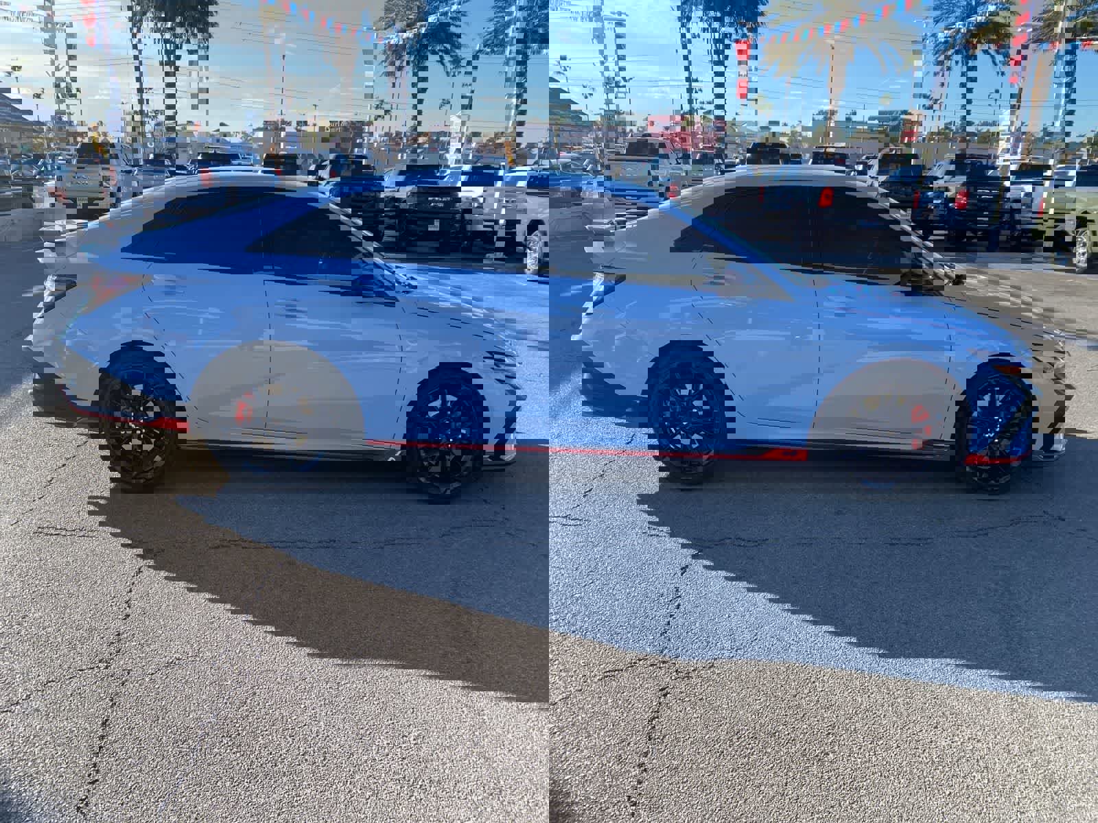 Used 2025 Hyundai Elantra N image 4