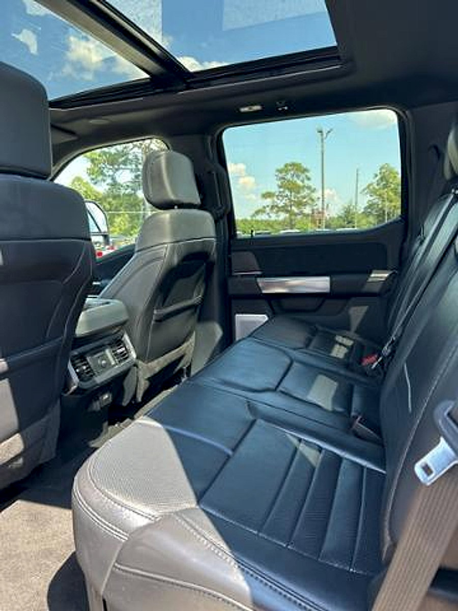 Used 2025 Ford F250 Platinum image 30