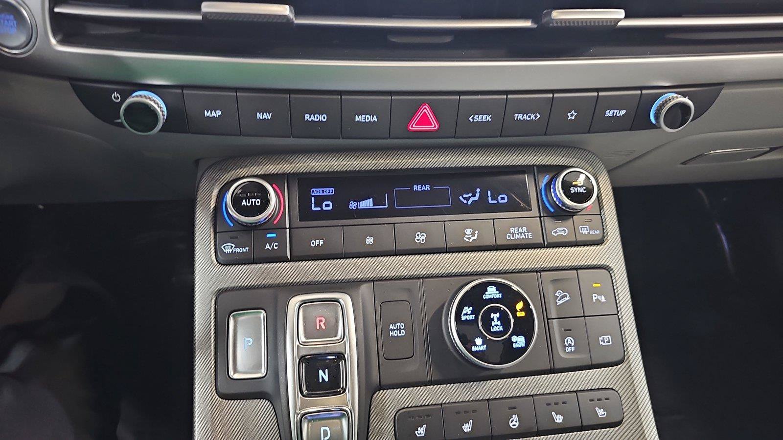 Certified 2025 Hyundai Palisade SEL AWD/4WD image 18