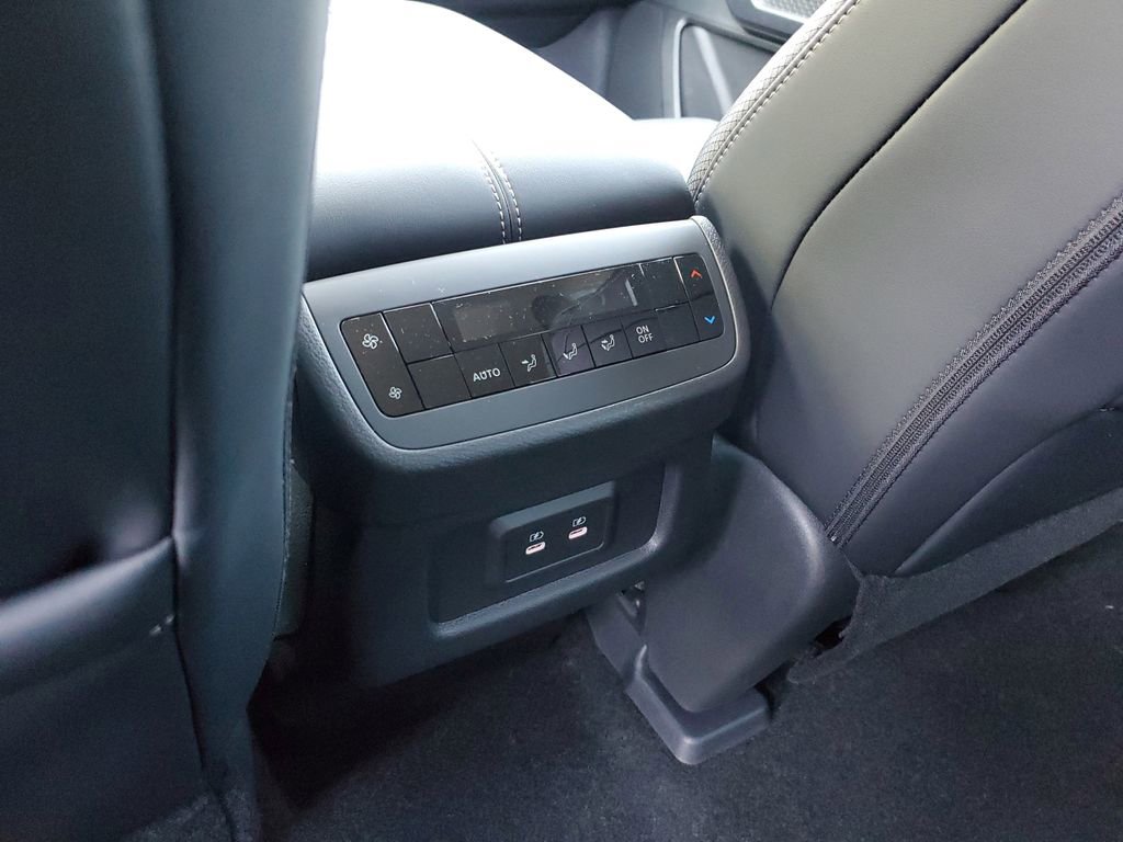 New 2026 Nissan Pathfinder SL image 13