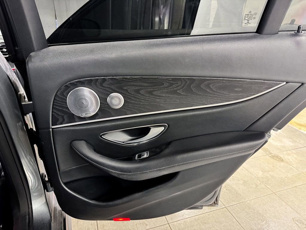 Used 2017 Mercedes-Benz E 300 4MATIC image 17
