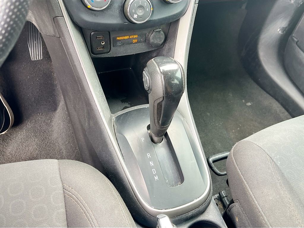 Used 2020 Chevrolet Trax LS FWD image 16