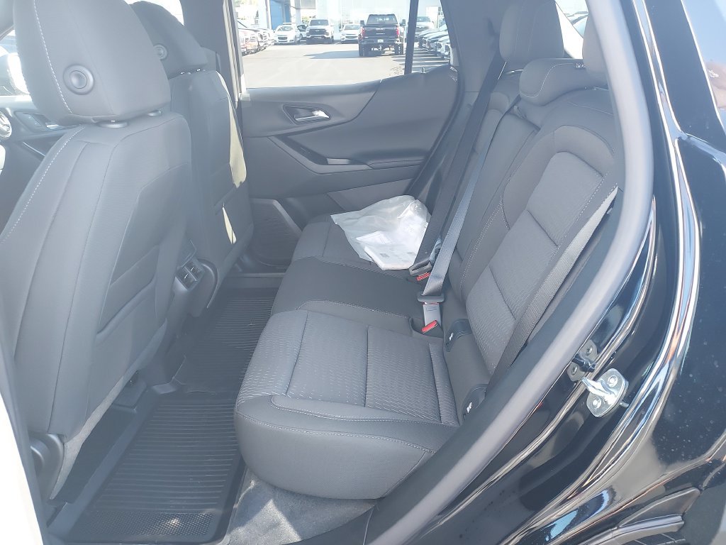 New 2027 Chevrolet Equinox LT w/ LPO, Floor Liner Package AWD/4WD image 14